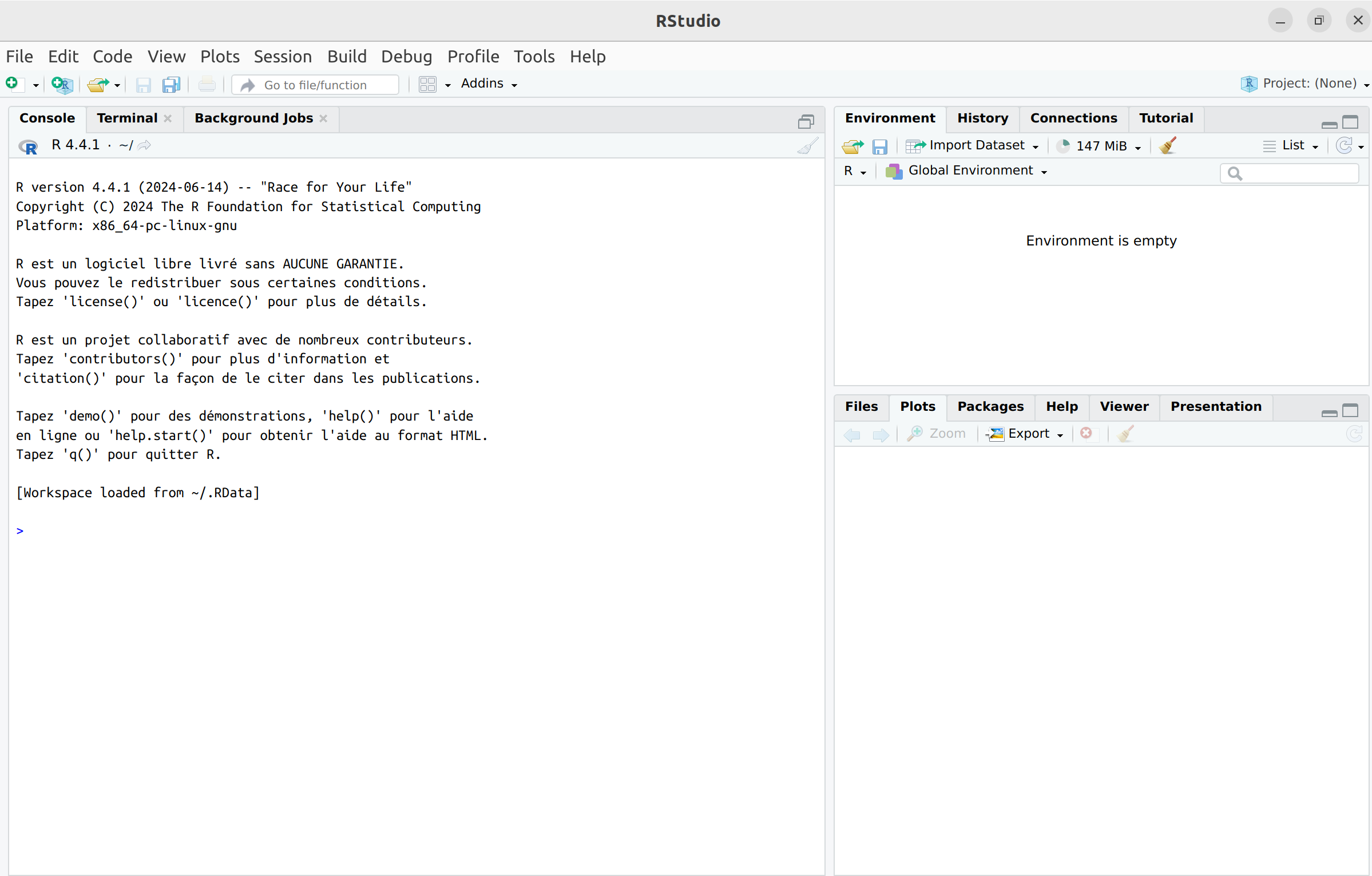 The 3 basic panels of RStudio