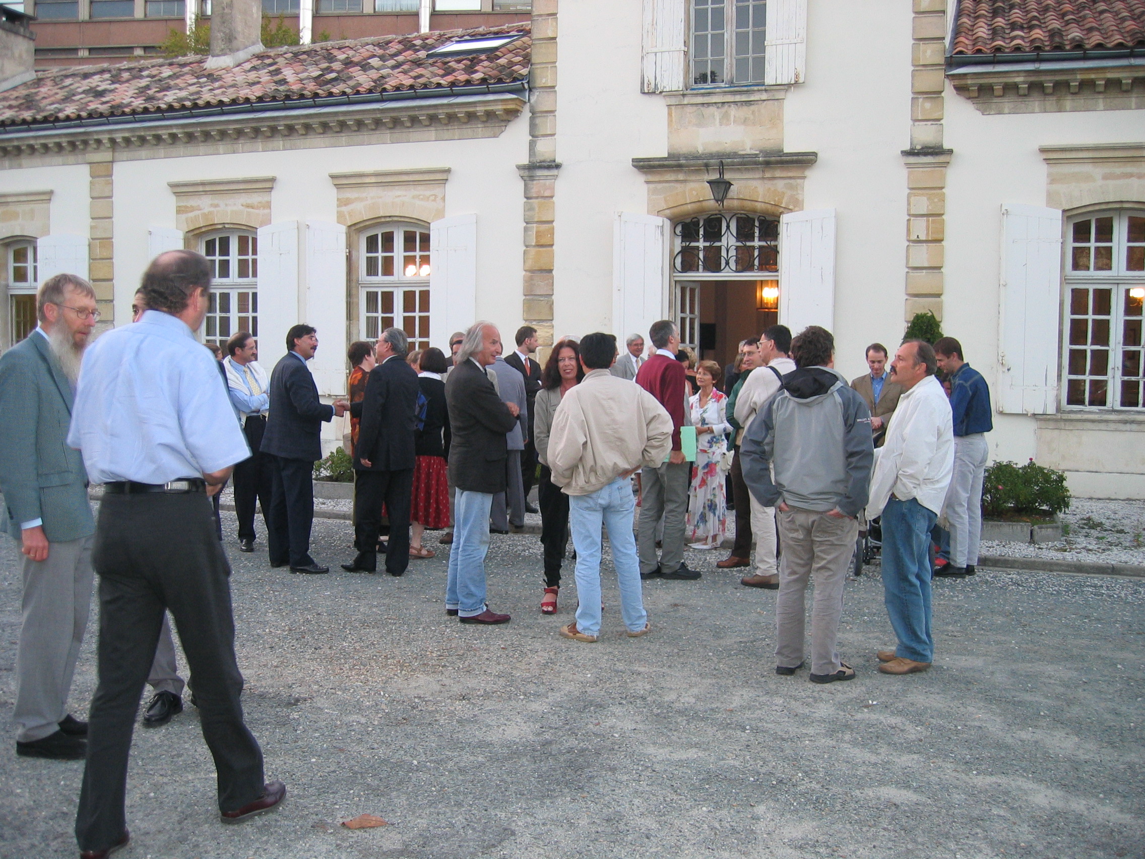 photo1
